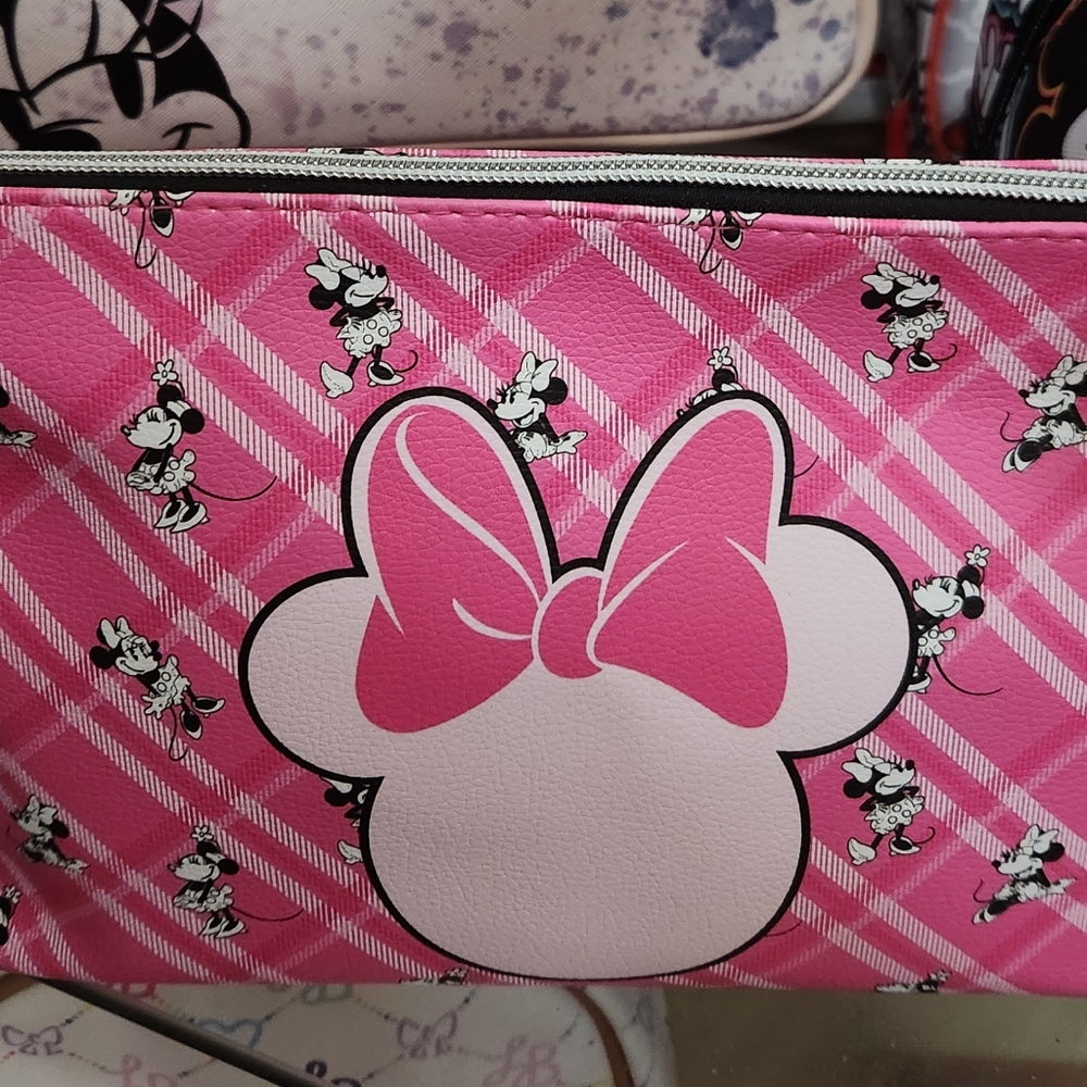 Minnie Mouse Pink Disney Cosmetic Makeup Toiletry Travel Bag NWT - Picture 5 of 5